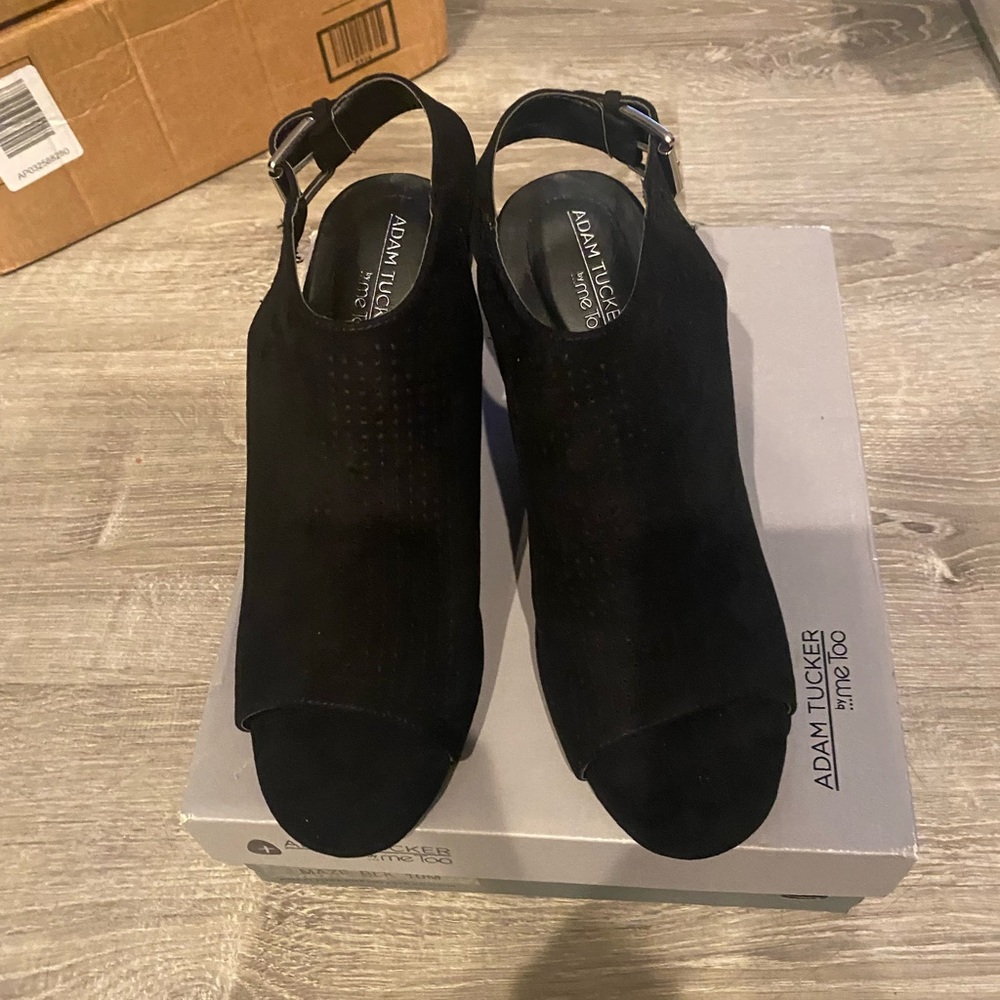 Adam Tucker by me too MAZE Black Faux Suede Chunky Heel Open Toe Sandal Sz. 10